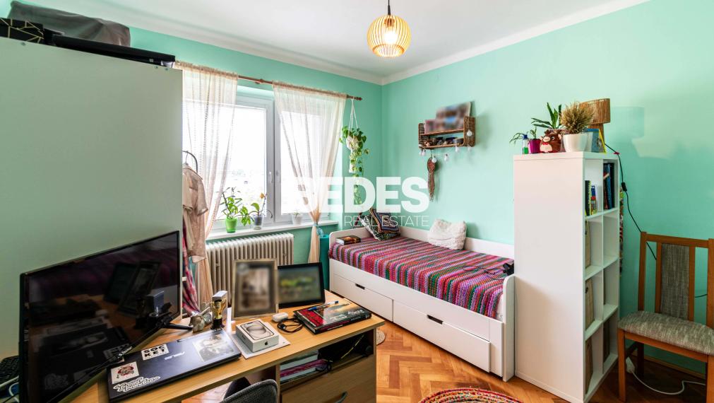 BEDES | Priestranný 2 izbový byt s balkónom v Zemianskych Kostoľanoch