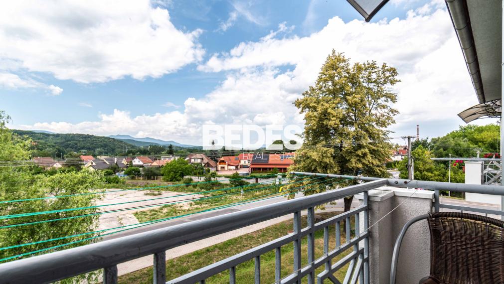 BEDES | Priestranný 2 izbový byt s balkónom v Zemianskych Kostoľanoch