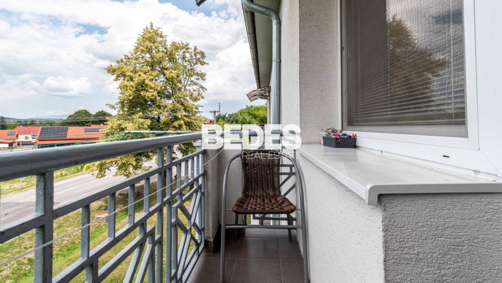 BEDES | Priestranný 2 izbový byt s balkónom v Zemianskych Kostoľanoch