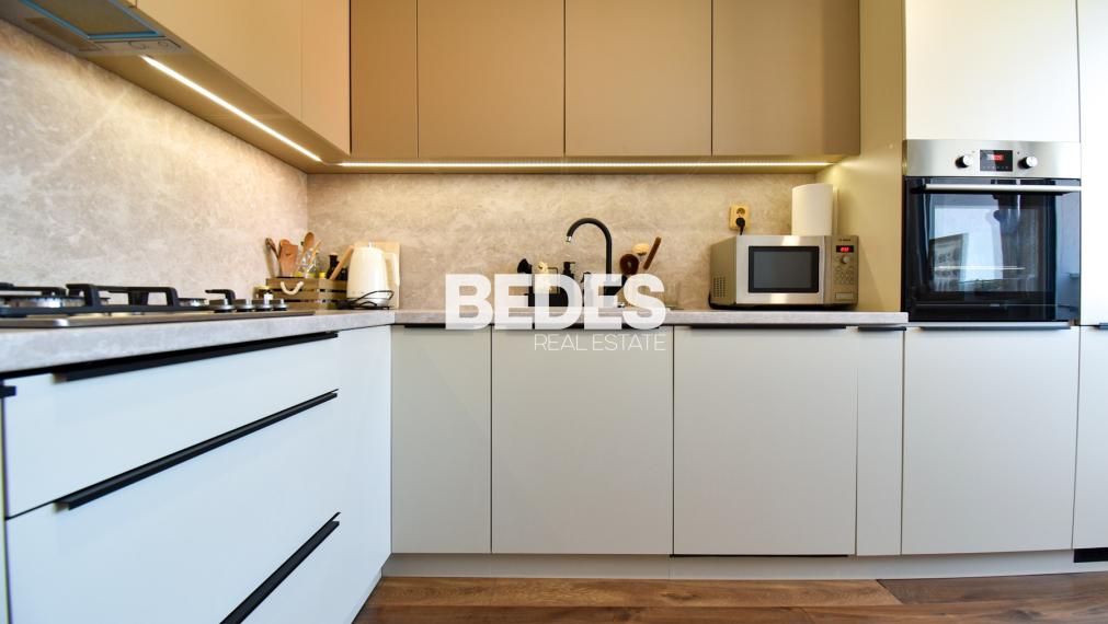 BEDES | EXKLUZÍVNE - 3i byt, 70m2, 1x loggia, 6p/8p., Mostná