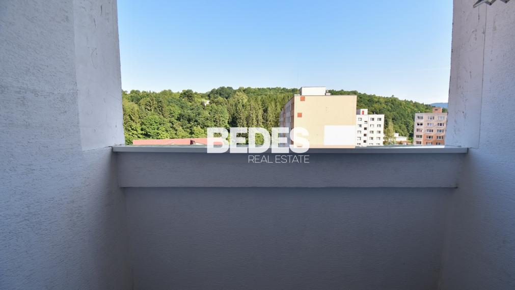 BEDES | EXKLUZÍVNE - 3i byt, 70m2, 1x loggia, 6p/8p., Mostná