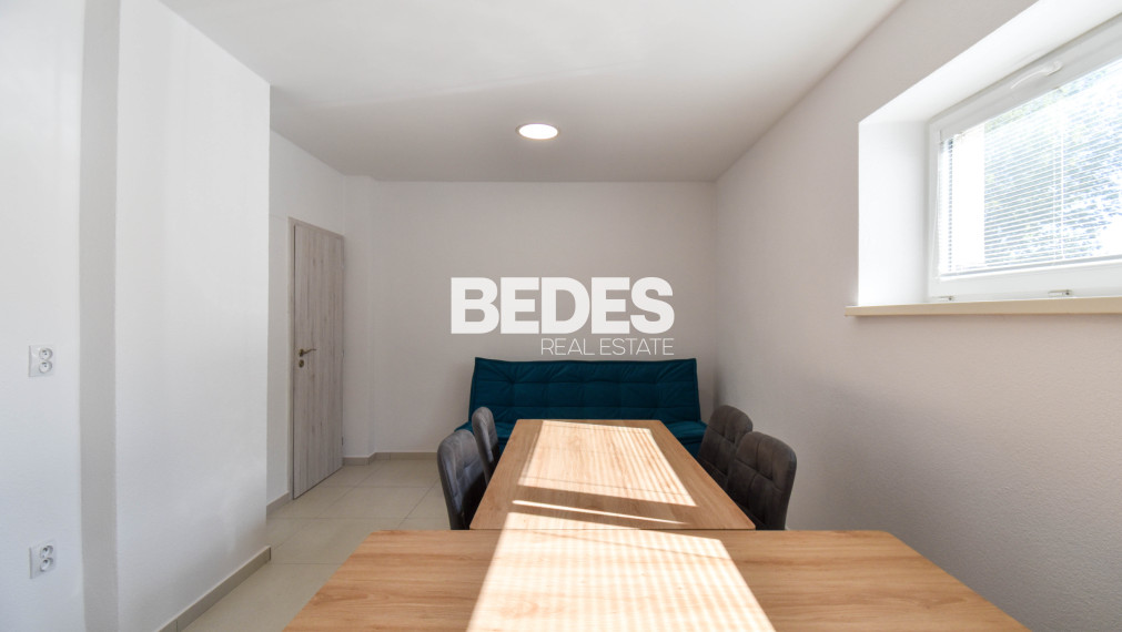BEDES | Obchodný priestor v blízkosti Bojnickej cesty, 18m2
