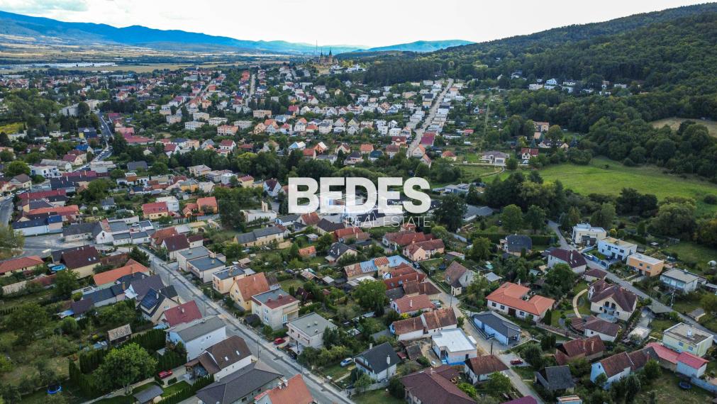 BEDES | Bytový dom s 3 bytovymi jednotkami, Dubnica