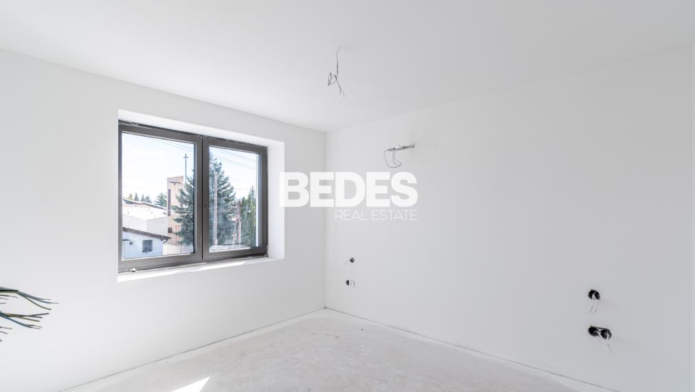 BEDES | Bytový dom s 3 bytovymi jednotkami, Dubnica