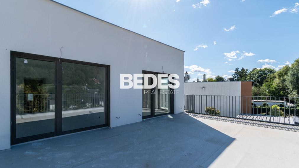 BEDES | Bytový dom s 3 bytovymi jednotkami, Dubnica