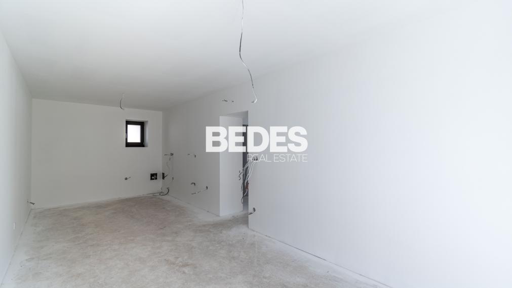 BEDES | Bytový dom s 3 bytovymi jednotkami, Dubnica