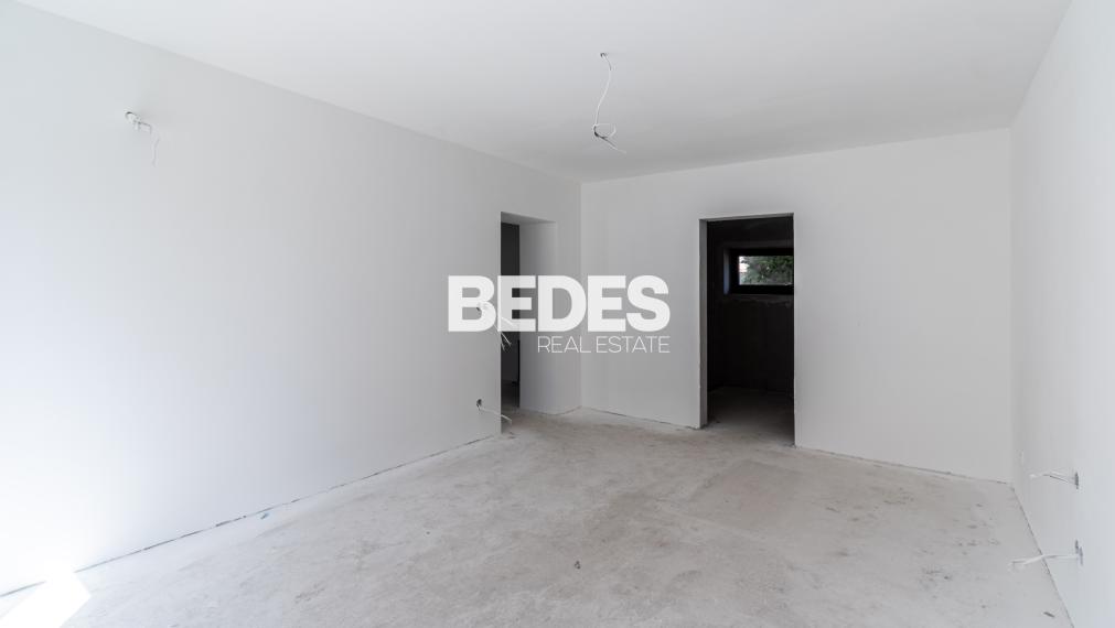 BEDES | Bytový dom s 3 bytovymi jednotkami, Dubnica