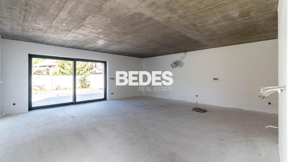 BEDES | Bytový dom s 3 bytovymi jednotkami, Dubnica
