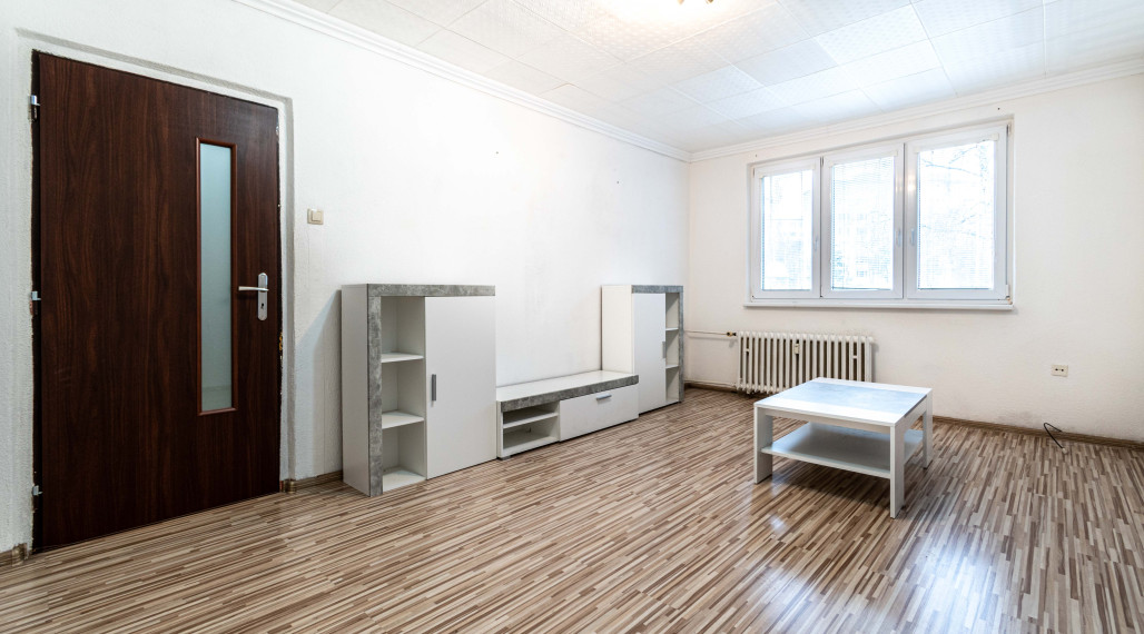 BEDES | Prízemný 2 izbový byt po čiastočnej rekonštrukcii v širšom centre