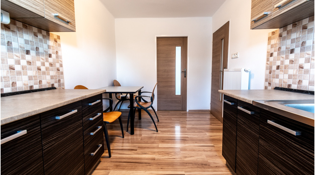 BEDES | 2- izbový byt v centre mesta Partizánske