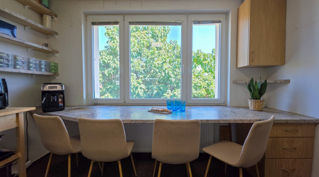 REZERVOVANÉ | 3 izbový byt, loggia, garáž, záhrada, Bojnice