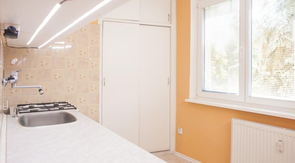 BEDES | Rekonštruovaný 2 izb. byt, 56m2, balkón, Handlová