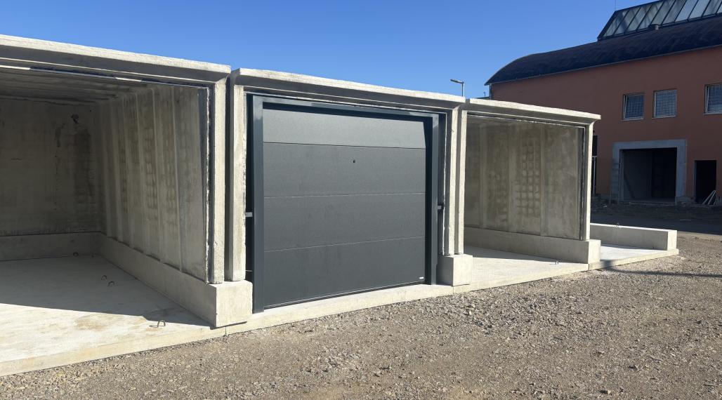 DOKONČENIE 03/2026 - Moderné garáže a skladové priestory v Prievidzi