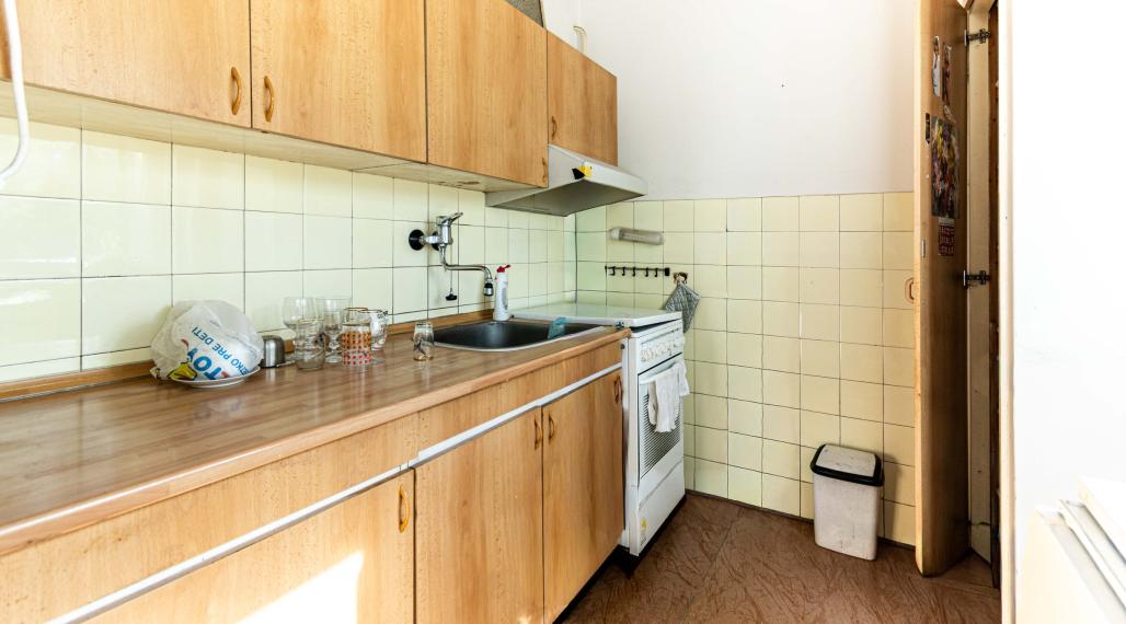 3-izbový byt na rekonštrukciu | Pred Poľom, Trenčín