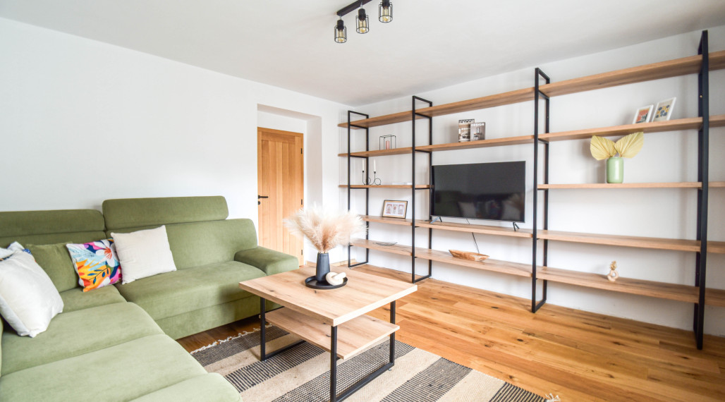 BEDES | Prenájom 2-izb. byt, moderný, zariadený, Handlová