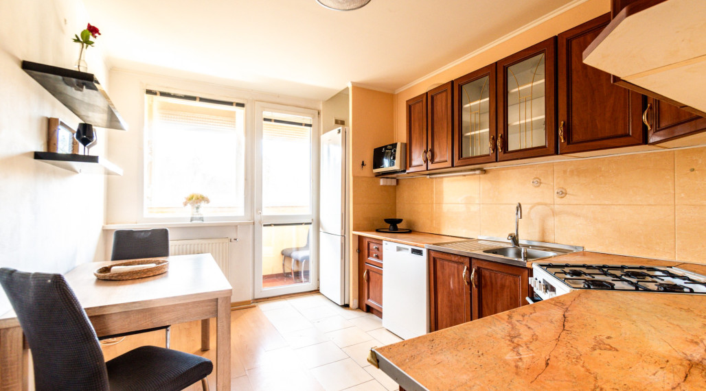 BEDES | Veľkometrážny byt, šatník, sklad, loggia, Okružná