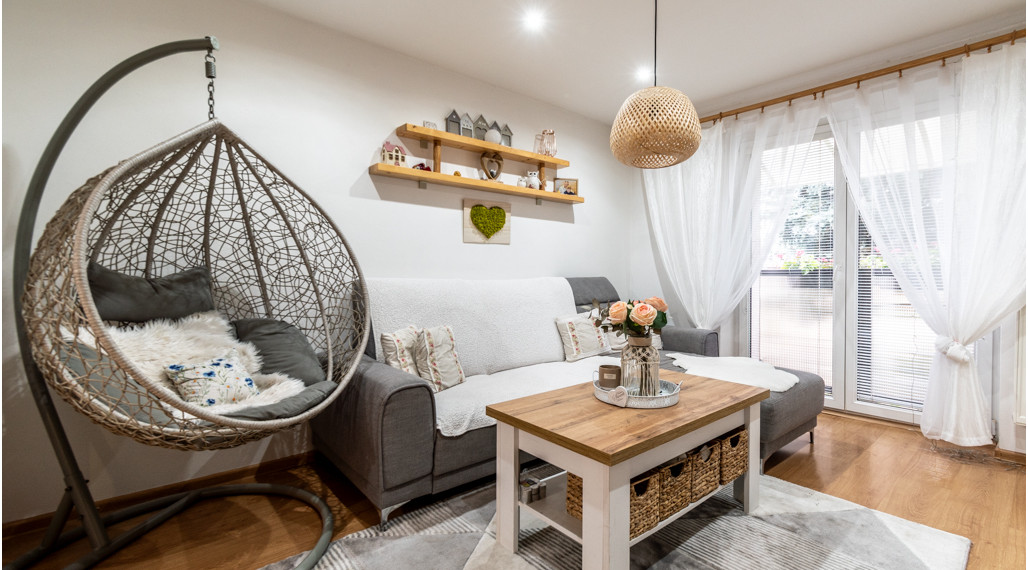 BEDES | Čiastočne zariadený 2- izbovy byt s balkónom