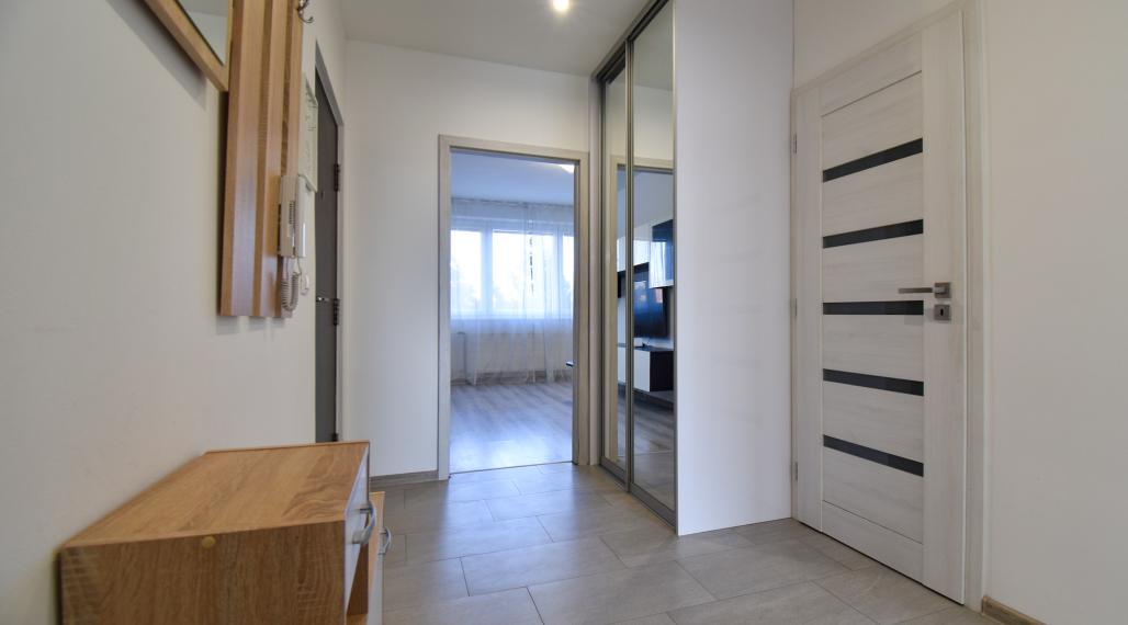 Moderný 2 izb. byt, loggia, zariadený, Necpaly - Prievidza