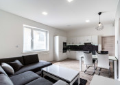 BEDES | Nadštandardný 3izb. byt, 140m2, 2x kúpeľňa, 1x parking - fotografia 1