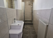 Prenájom – zariadený 3+kk byt 83m2, vyhradený parking, centrum PD - fotografia 10