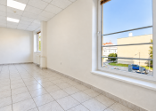 BEDES | komerčný priestor s parkovaním, 33m2 centrum Prievidza - fotografia 4