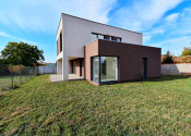 Beladice: novostavba domu 182 m², 3 terasy, garáž, 1 h od BA - fotografia 1