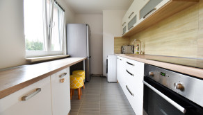 Prenájom – 2 izbový byt, 58m2, balkón, plne zariadený - fotografia 2