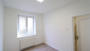 Prenájom – zariadený 3+kk byt 83m2, vyhradený parking, centrum PD - fotografia 9