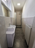 Prenájom – zariadený 3+kk byt 83m2, vyhradený parking, centrum PD - fotografia 10