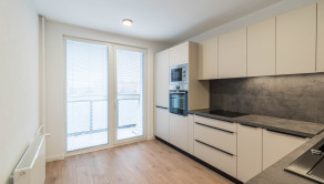 BEDES | Moderný 3 izbový byt po kompletnej rekoštrukcii, loggia - fotografia 6