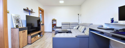 BEDES | Prenájom 2 izbový byt, 63m2, balkón, zariadený, MC - Handlová