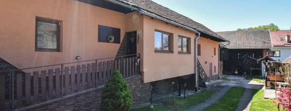 BEDES | Rodinný dom s hospodárskou budovou a záhradou, Ráztočno