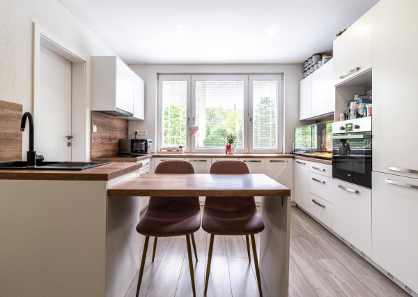 BEDES | Moderný 3 izbový byt s loggiou a šatníkom