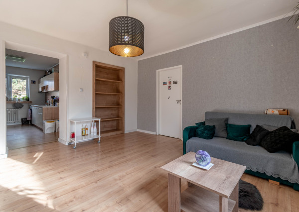 BEDES | Príjemný veľkometrážny 2 izbový byt v dobrej lokalite