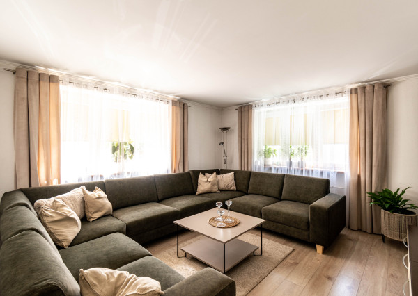 BEDES | Veľkometrážny 3 izbový byt, kompletné zariadenie