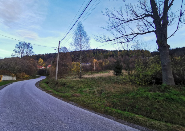 BEDES | pozemok pre výstavbu RD, 696m2, Handlová – N. Lehota