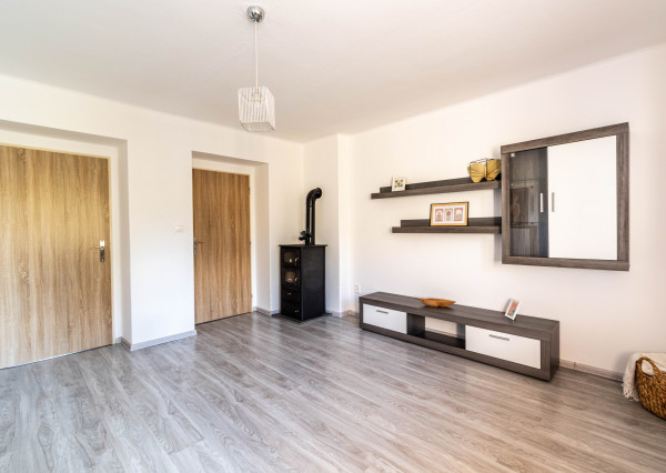 BEDES | Predaj 2-izb. bytu so samostatným kúrením, Handlová