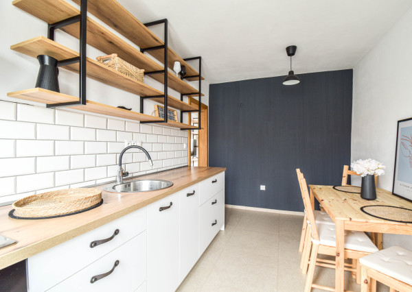 BEDES | Prenájom 2-izb. byt, moderný, zariadený, Handlová