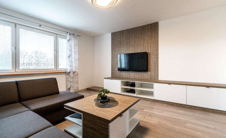 BEDES | Zariadený 3 izbový byt po rekonštrukcii, loggia