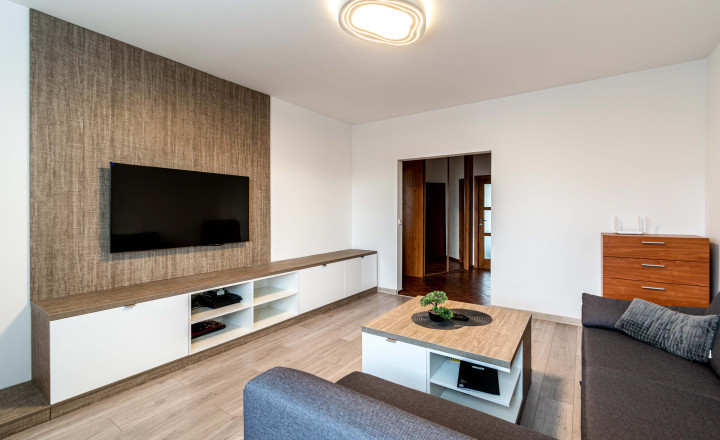 BEDES | Zariadený 3 izbový byt po rekonštrukcii, loggia - fotografia 3