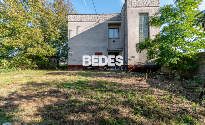 BEDES |Pozemky s rodinným domom vhodné na výstavbu rodinných - fotografia 12