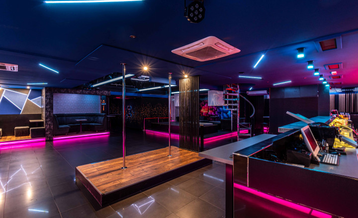 BEDES | Kompletne zariadený klub s personálom, vybavením a know-how - fotografia 6