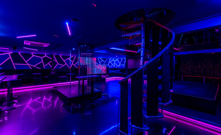 BEDES | Kompletne zariadený klub s personálom, vybavením a know-how - fotografia 5
