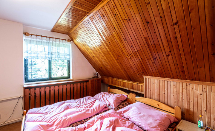 BEDES | Veľká usadlosť na samote pri lese, Valaská Belá – laz Púčkovci (7 500 m²) - fotografia 14