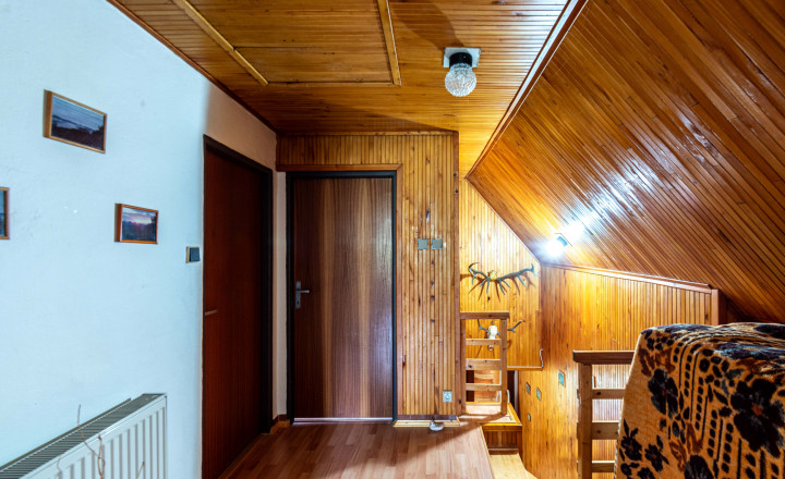 BEDES | Veľká usadlosť na samote pri lese, Valaská Belá – laz Púčkovci (7 500 m²) - fotografia 18