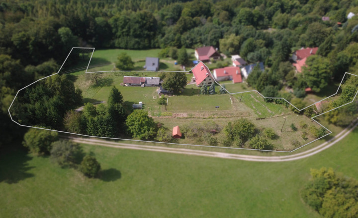 BEDES | Veľká usadlosť na samote pri lese, Valaská Belá – laz Púčkovci (7 500 m²) - fotografia 34