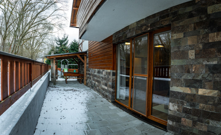 BEDES | Investičný 2i apartmán so súkromným detským ihriskom - fotografia 2