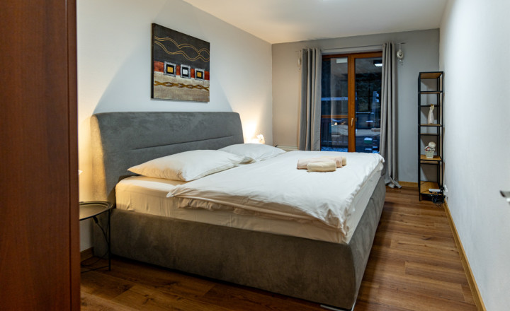 BEDES | Investičný 2i apartmán so súkromným detským ihriskom - fotografia 14