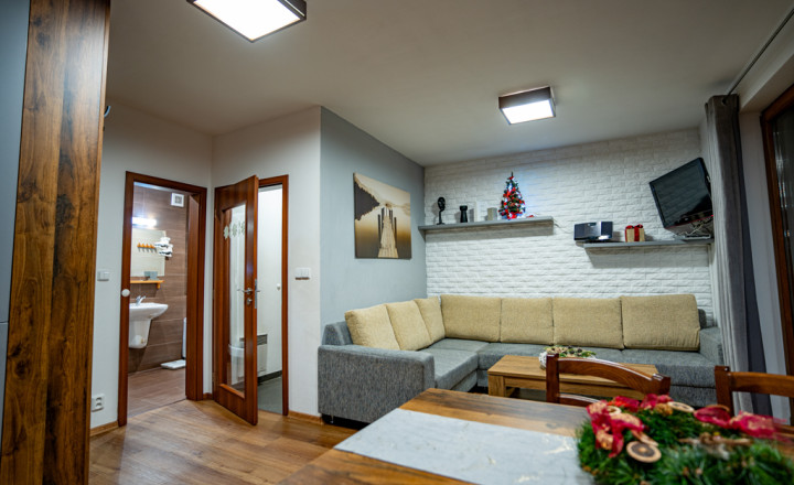 BEDES | Investičný 2i apartmán so súkromným detským ihriskom - fotografia 16