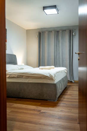BEDES | Investičný 2i apartmán so súkromným detským ihriskom - fotografia 25